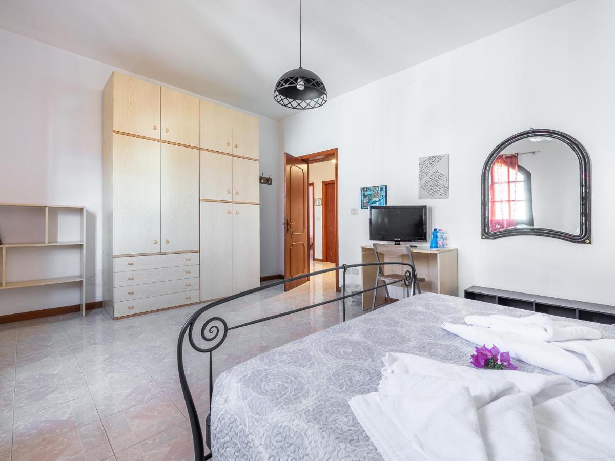 Bed and Breakfast Il Giardino Dell'Arte Capoterra Exterior foto